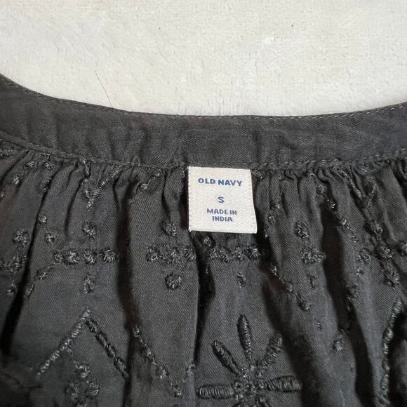 Old Navy Split Neck Boho Embroidered Blouse Size Small Neutral Casual Minimalist - Picture 6 of 11